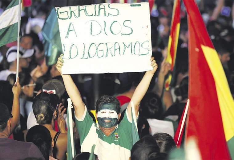 La institucionalidad de Bolivia fue golpeada por el régimen de Evo Morales. Analistas dicen que es necesario trabajar por la independencia de los poderes. Fotos: FUAD LANDÍVAR