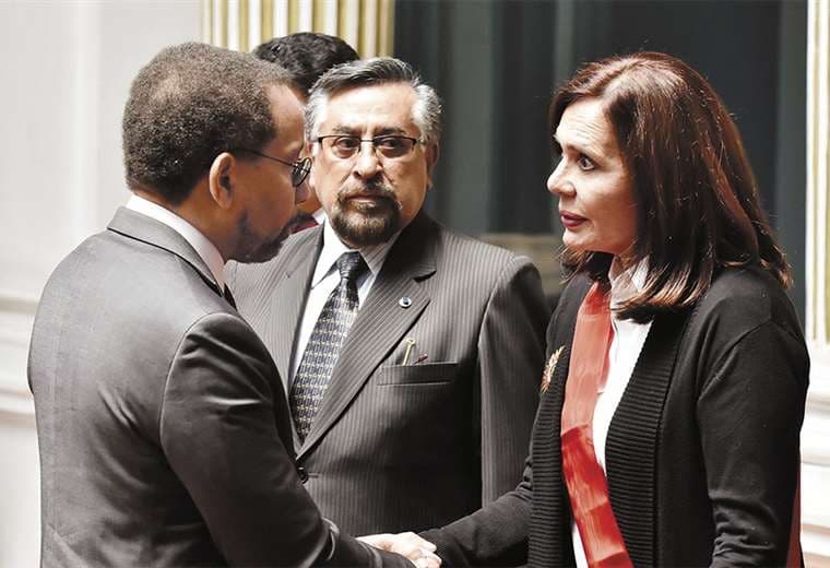 La ministra Lonagaric elevó la queja a la embajada mexicana