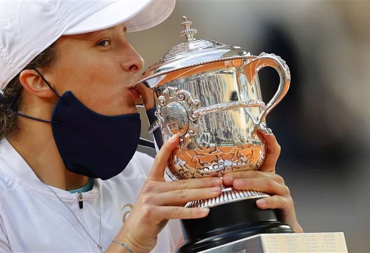 Iga Swiatek, de 19 años, logró este sábado su primer Grand Slam. Foto: AFP