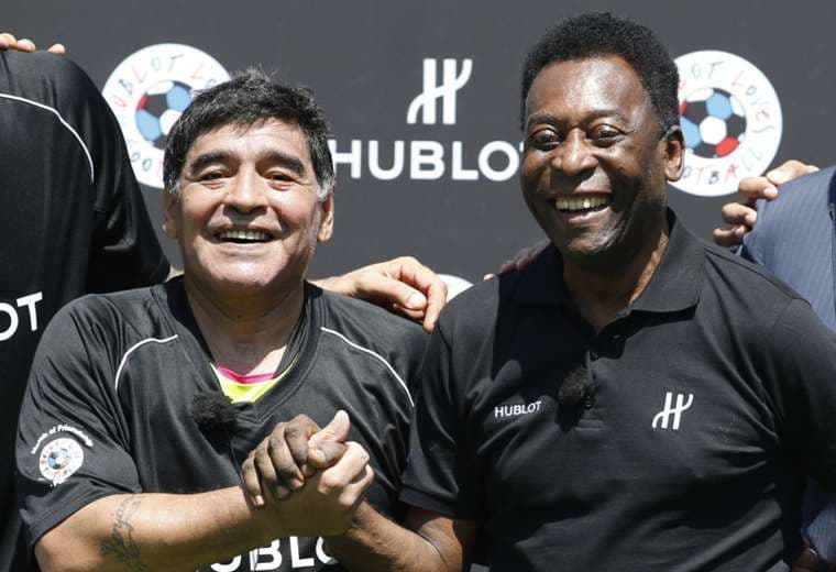 Maradona y Pelé, dos íconos del fútbol mundial. Foto: internet