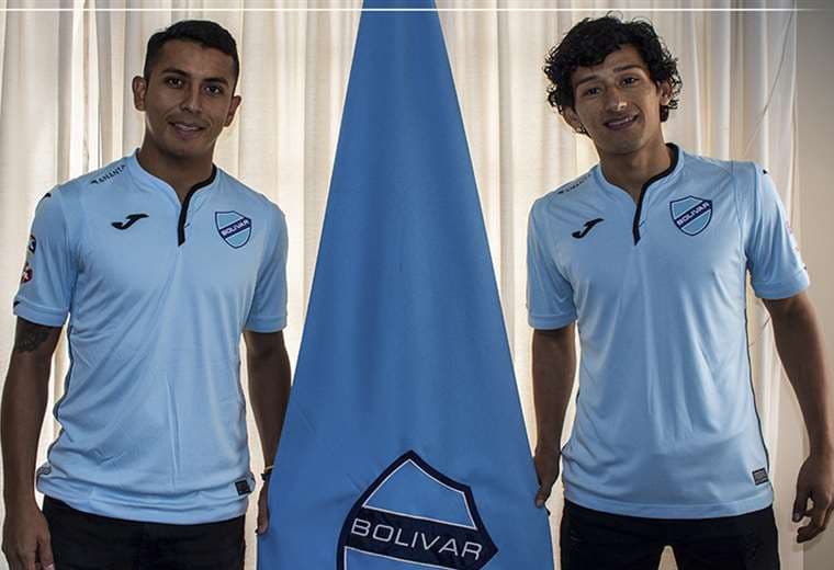 Fernández y Ábrego se pusieron la camiseta de la academia. Foto: Club Bolívar