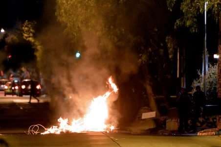 Disturbios en Santiago en conmemoracion de emblemático asesinato 