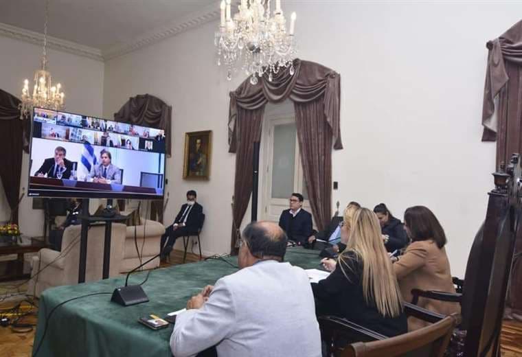 Áñez se reunió  por videoconferencia con presidentes de los países 