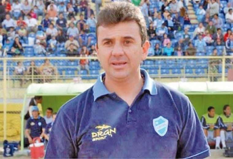 Julio César Baldivieso, entrenador de Aurora de Cochabamba. Foto: internet
