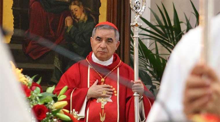 El cardenal Angelo Becciu. Foto Internet