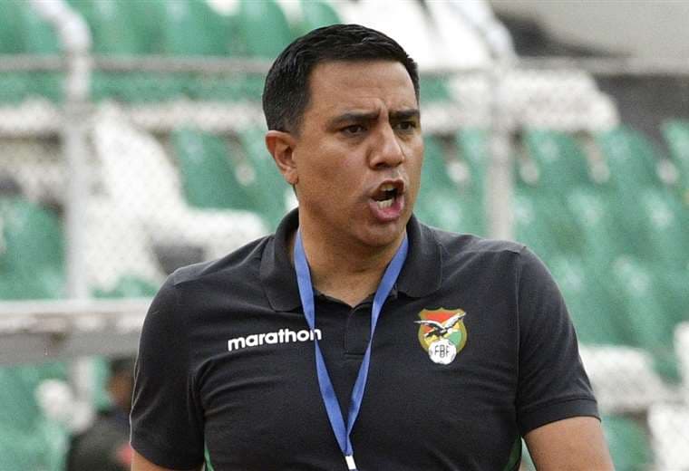 César Farías, entrenador de la selección boliviana. Foto: AFP