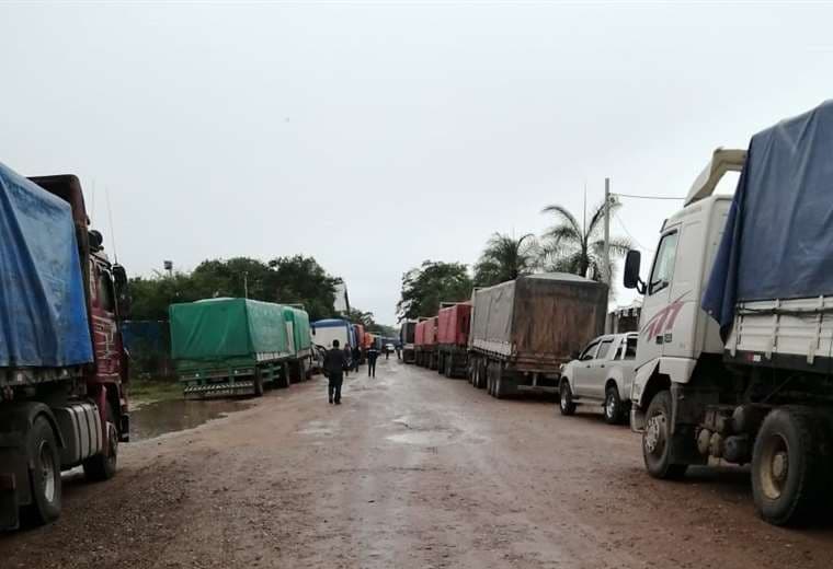 Camiones detenidos con maíz de contrabando (Foto: Anapo)