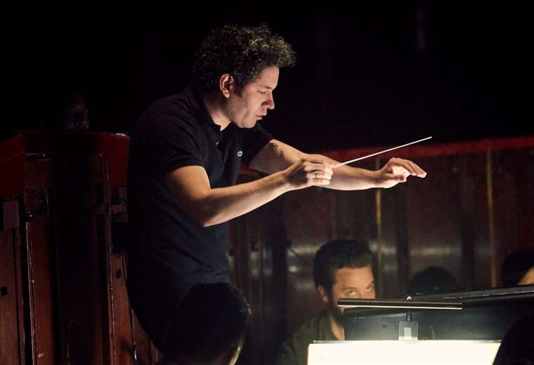 Dudamel es uno de los directores de orquesta mejor pagados del mundo 