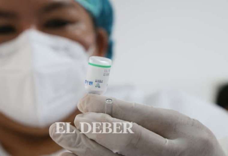 En Bolivia la vacunación marcha de forma lenta/Foto: EL DEBER