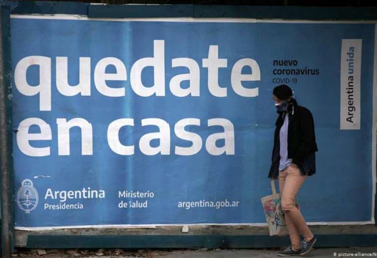 Argentina no puede controlar los casos de Covid 