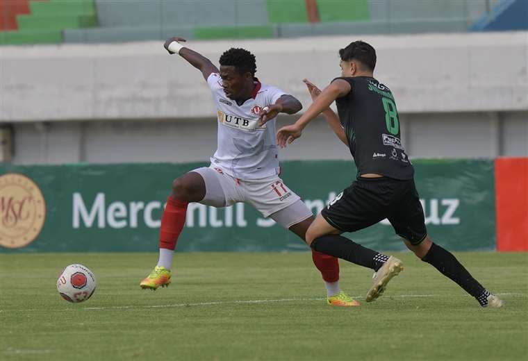 Universitario de Vinto empató 1-1 con Real Tomayapo y se mantiene en el descenso directo