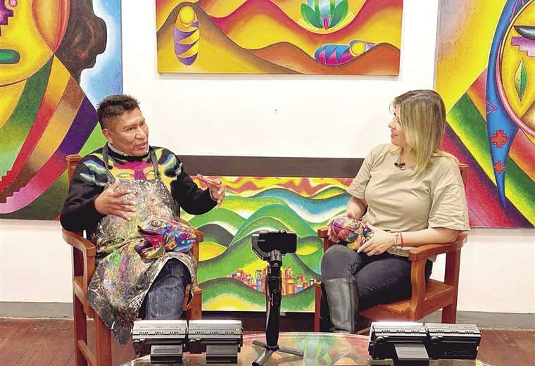 El artista Roberto Mamani en una amena entrevista con la periodista Linda González