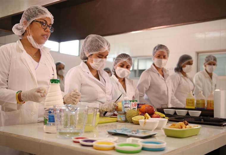 Nutrición y Dietética en la Universidad Evangélica Boliviana marca la diferencia