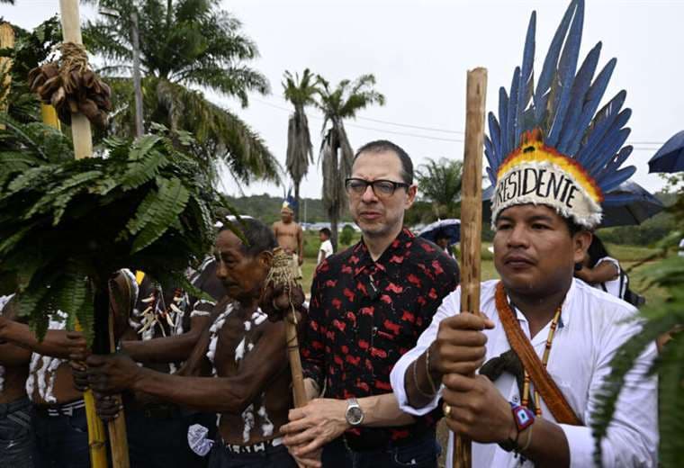 Colombia pide "perdón" por "genocidio" del caucho contra indígenas